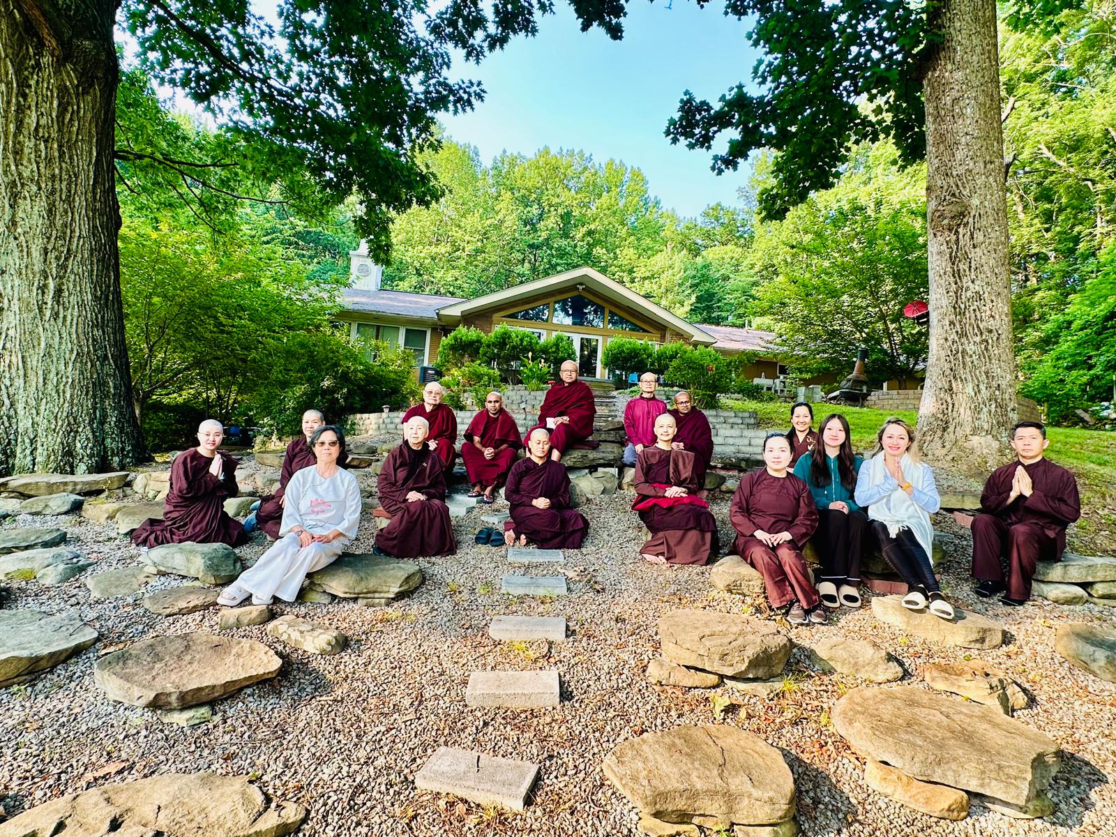 Vietnamese dhamma discussion on Zoom